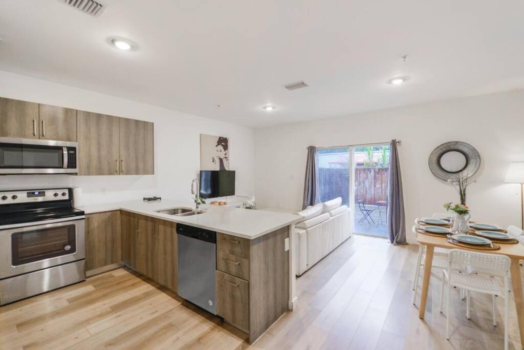 Fantastic Townhouse 15Minutes From The Beach Miami Exteriör bild